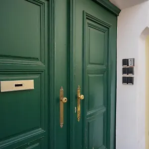 https://living-apartments-rustengasse.vienna-besthotels.com